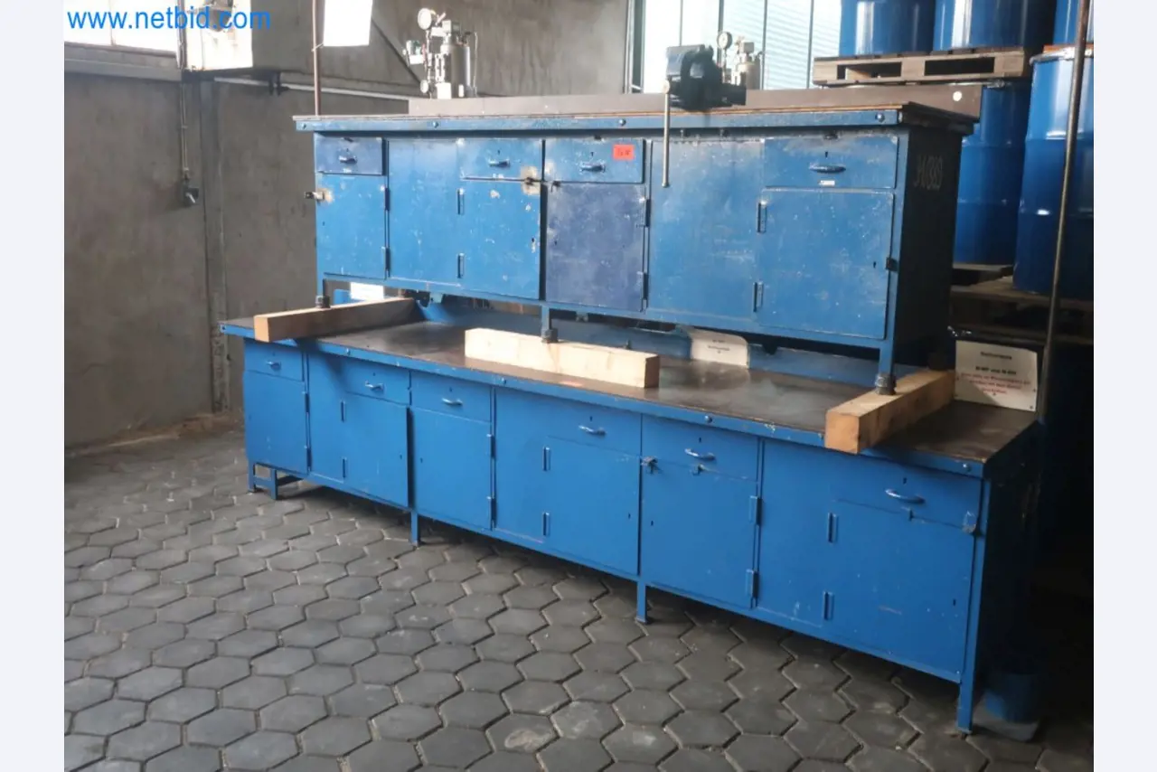 Installations pour la fabrication et le stockage de produits pétroliers ainsi que de produits d'alimentation et de produits finis pour la fabrication de lubrifiants-3