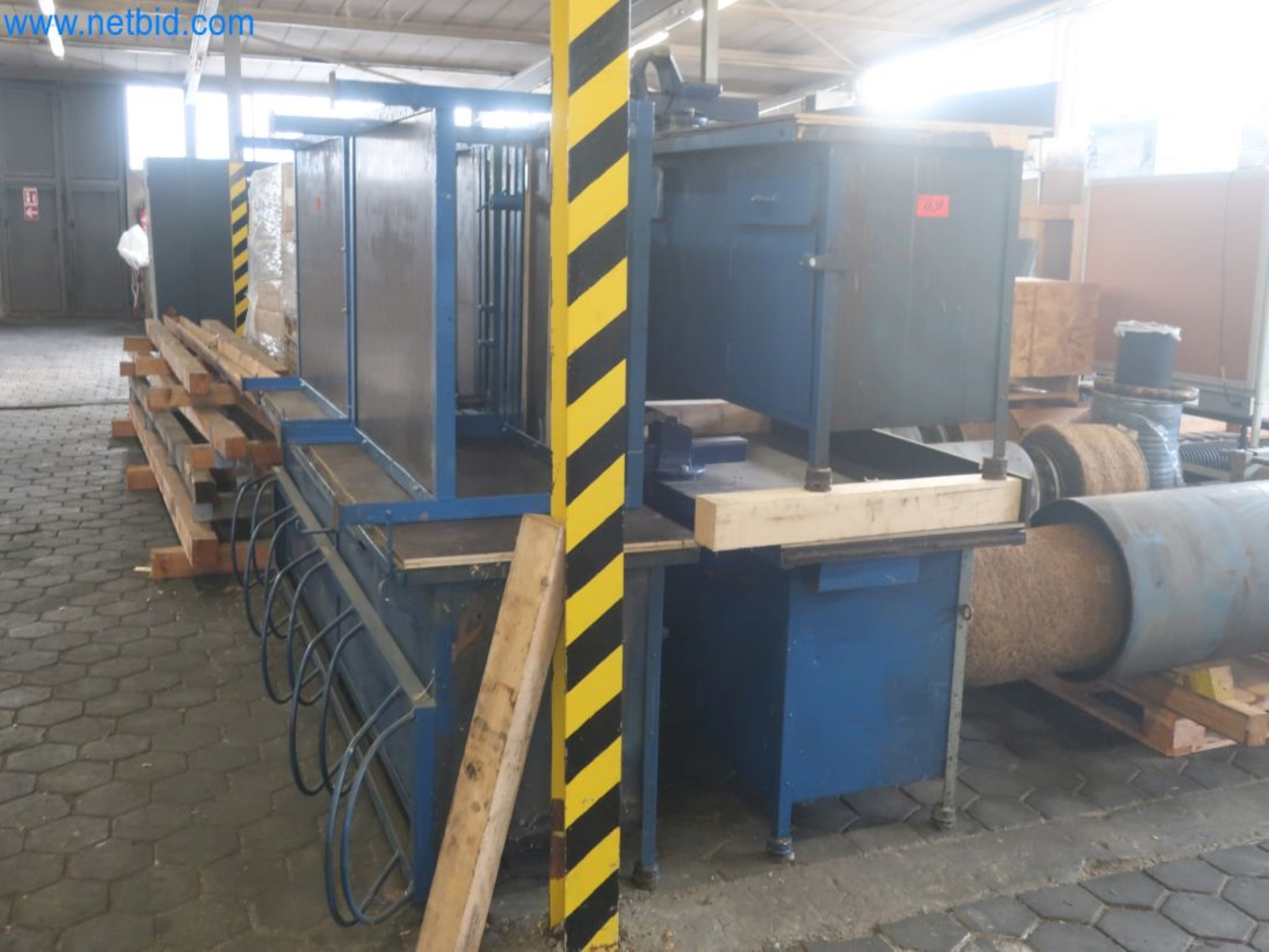 Installations pour la fabrication et le stockage de produits pétroliers ainsi que de produits d'alimentation et de produits finis pour la fabrication de lubrifiants-4