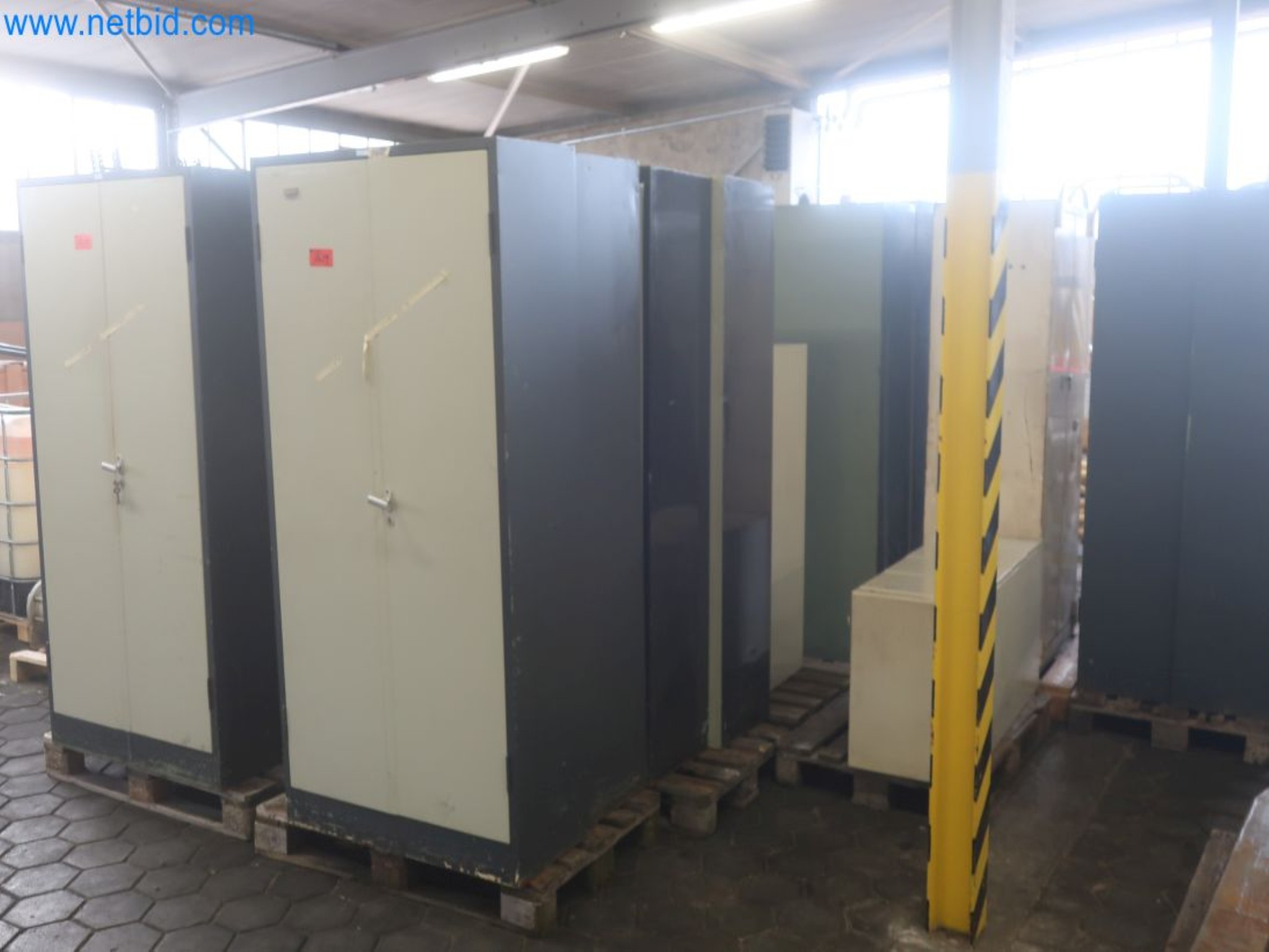 Plants for the production and storage of mineral oil products as well as input and finished products for the production of lubricants-4