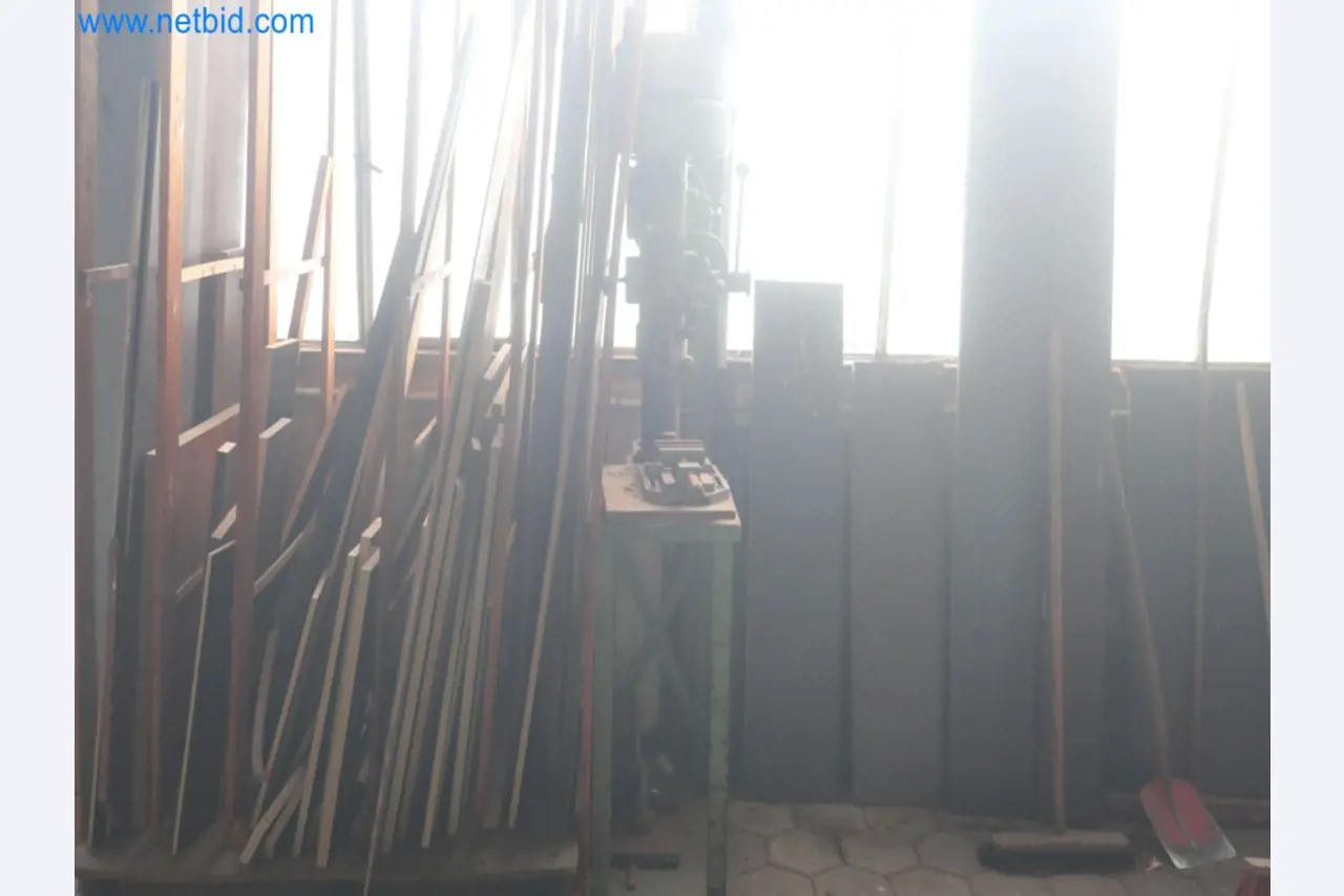 Plantas de producción y almacenamiento de productos derivados del petróleo, así como de insumos y productos acabados para la fabricación de lubricantes.-13