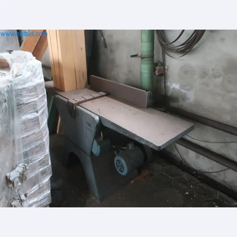 Plantas de producción y almacenamiento de productos derivados del petróleo, así como de insumos y productos acabados para la fabricación de lubricantes.-19