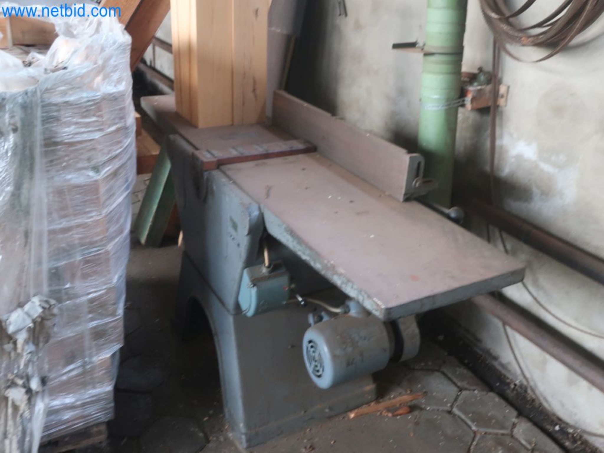 Závody na výrobu a skladování produktů z minerálních olejů, jakož i vstupů a hotových výrobků pro výrobu maziv.-3