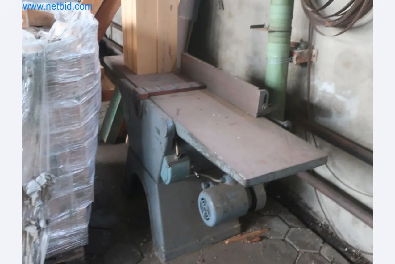 Plantas de producción y almacenamiento de productos derivados del petróleo, así como de insumos y productos acabados para la fabricación de lubricantes.-3