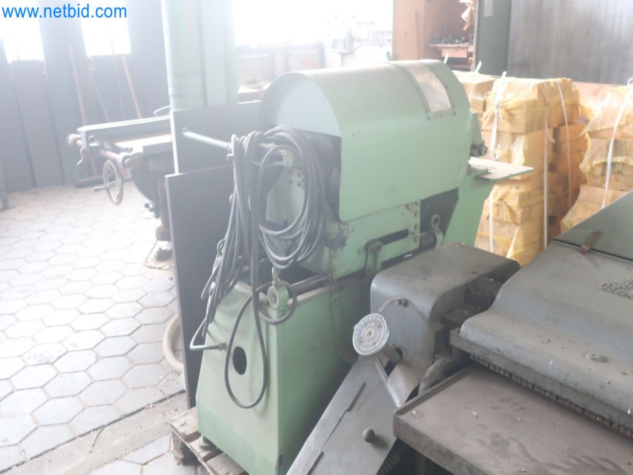 Závody na výrobu a skladování produktů z minerálních olejů, jakož i vstupů a hotových výrobků pro výrobu maziv.-5