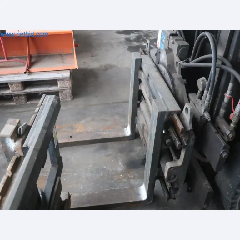 Zakłady produkcji i magazynowania mineralnych produktów olejowych, jak również surowców i produktów gotowych do produkcji smarów.-3