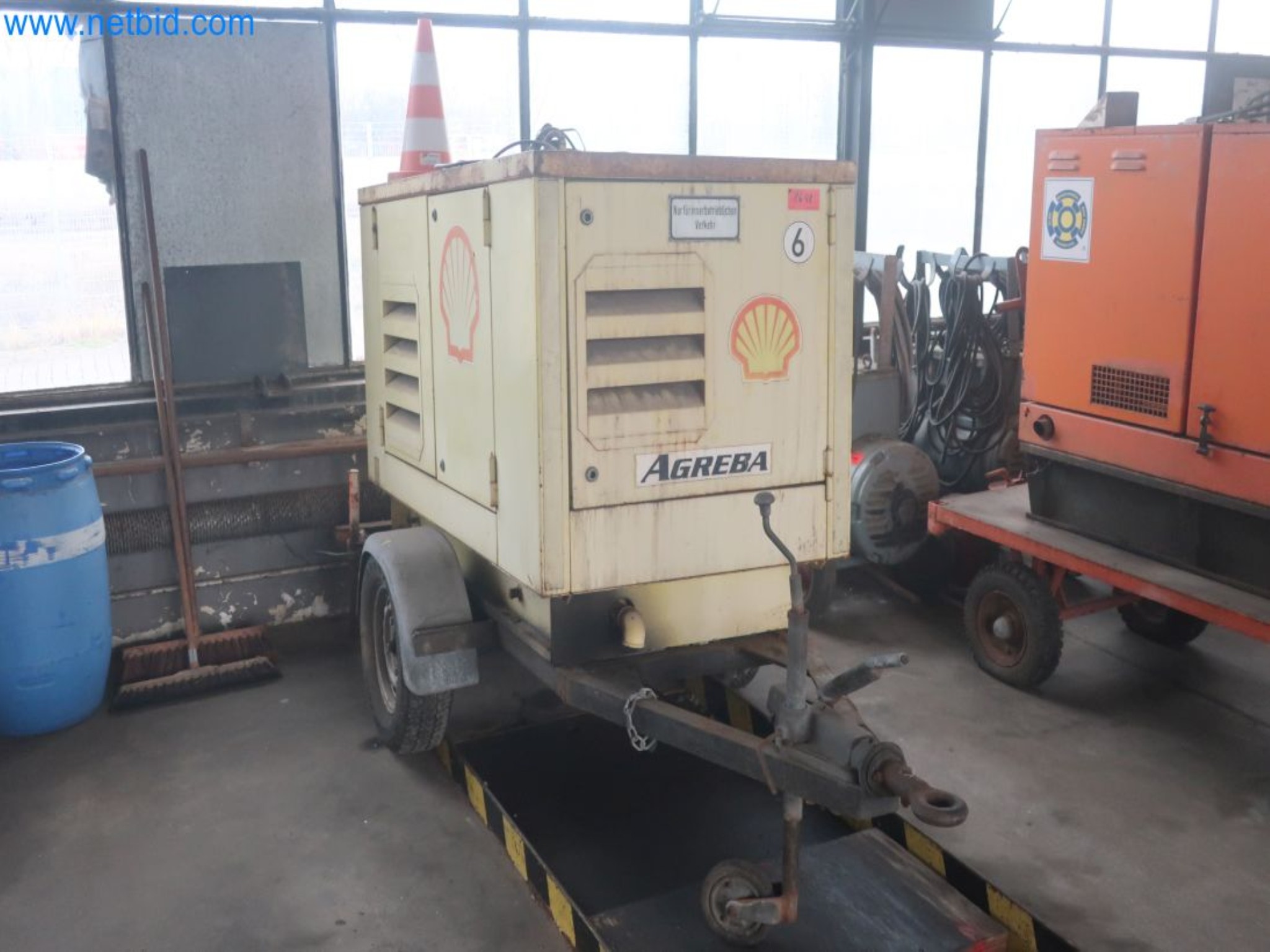 Plants for the production and storage of mineral oil products as well as input and finished products for the production of lubricants-1