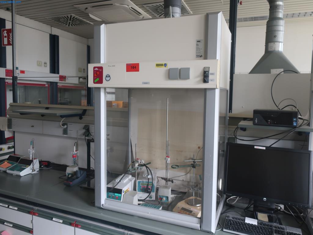 Magazine stocks, crude oil/gas/oil pumps and operating equipment of a refinery-1