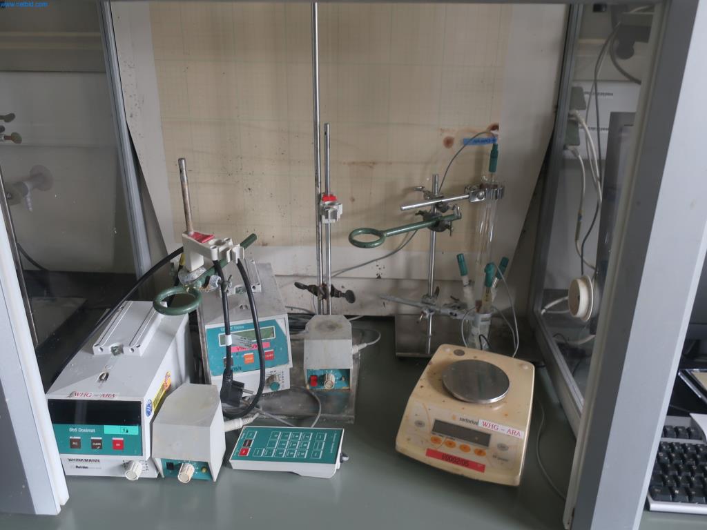 Magazine stocks, crude oil/gas/oil pumps and operating equipment of a refinery-2