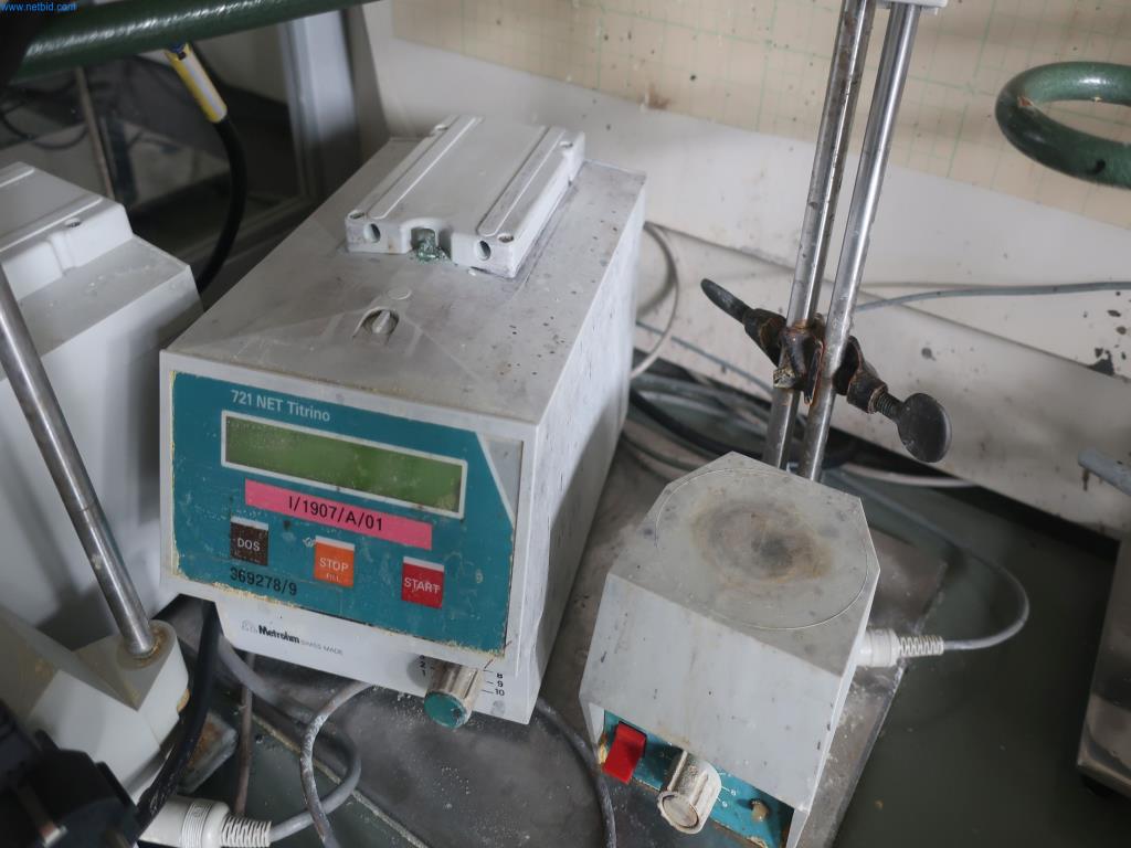 Magazine stocks, crude oil/gas/oil pumps and operating equipment of a refinery-3