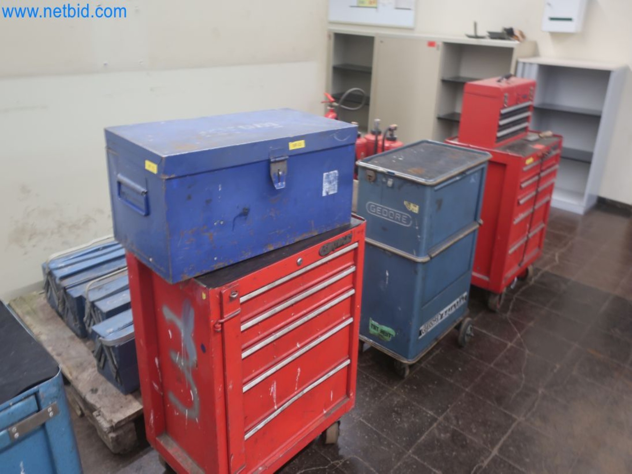 Plants for the production and storage of mineral oil products as well as input and finished products for the production of lubricants-4