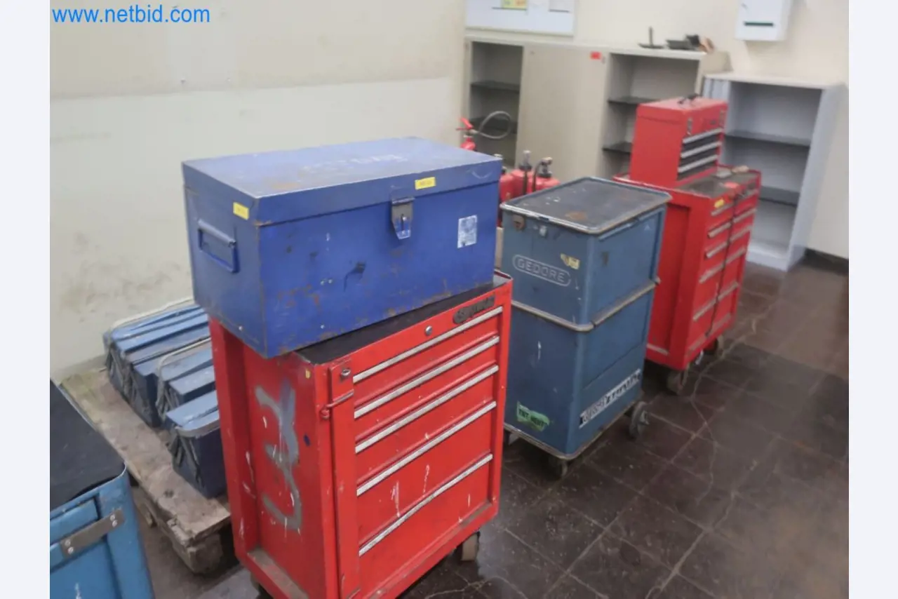 Zakłady produkcji i magazynowania mineralnych produktów olejowych, jak również surowców i produktów gotowych do produkcji smarów.-4