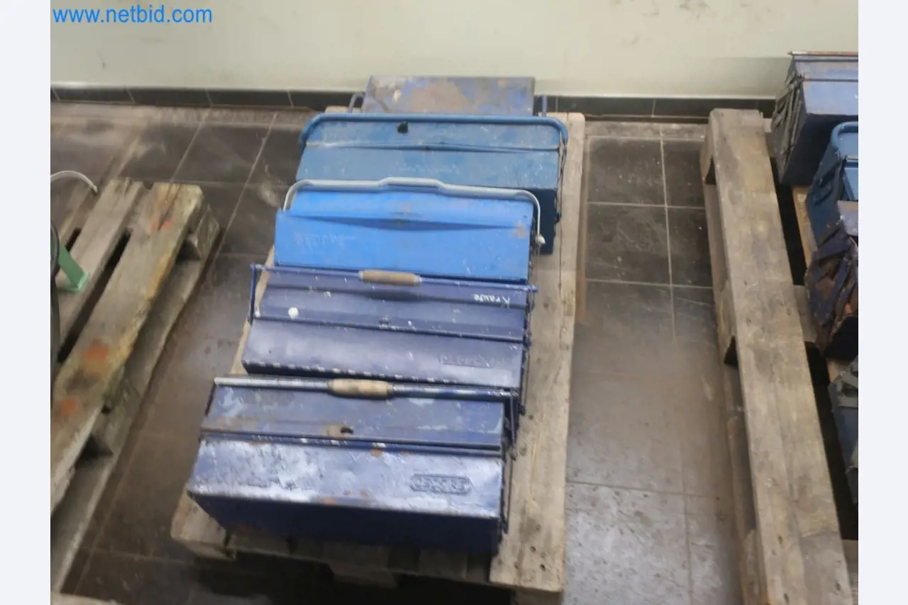 Zakłady produkcji i magazynowania mineralnych produktów olejowych, jak również surowców i produktów gotowych do produkcji smarów.-5