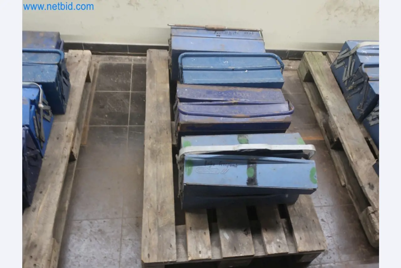 Zakłady produkcji i magazynowania mineralnych produktów olejowych, jak również surowców i produktów gotowych do produkcji smarów.-6