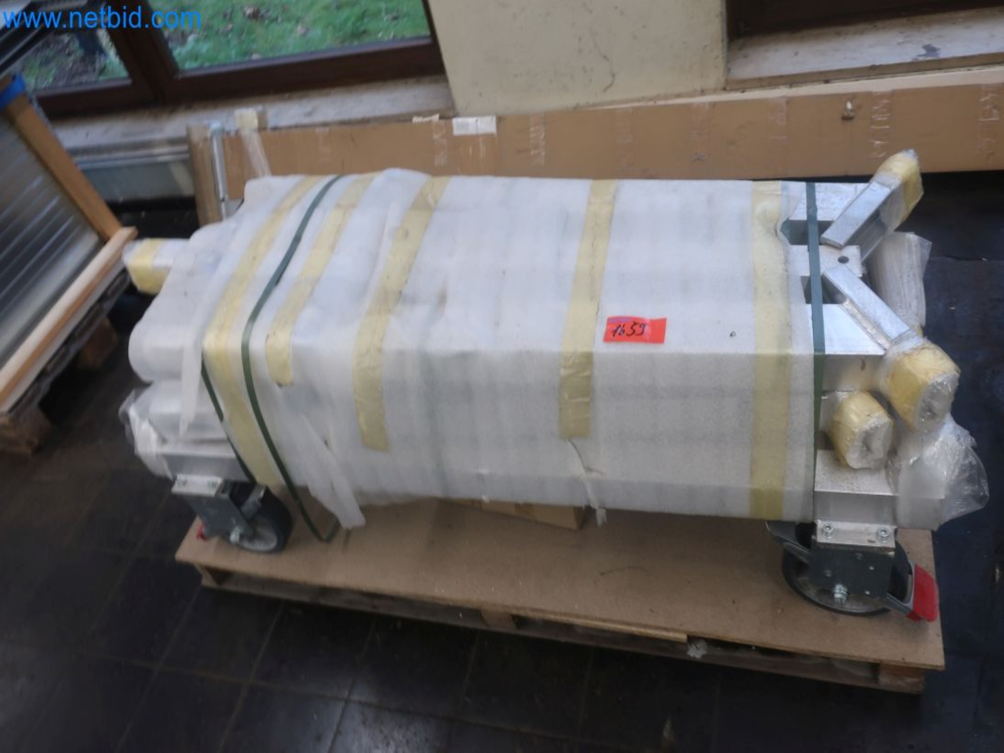 Magazinbestände, Rohöl-/Gas-Öl-/Einsatzpumpen sowie Betriebsausstattung einer Raffinerie-1