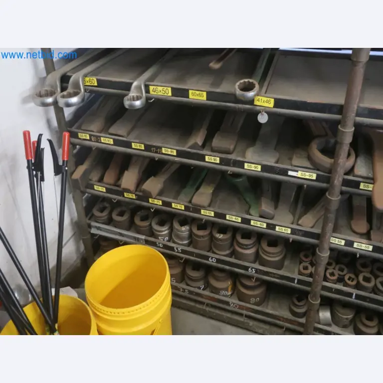 Zakłady produkcji i magazynowania mineralnych produktów olejowych, jak również surowców i produktów gotowych do produkcji smarów.-5