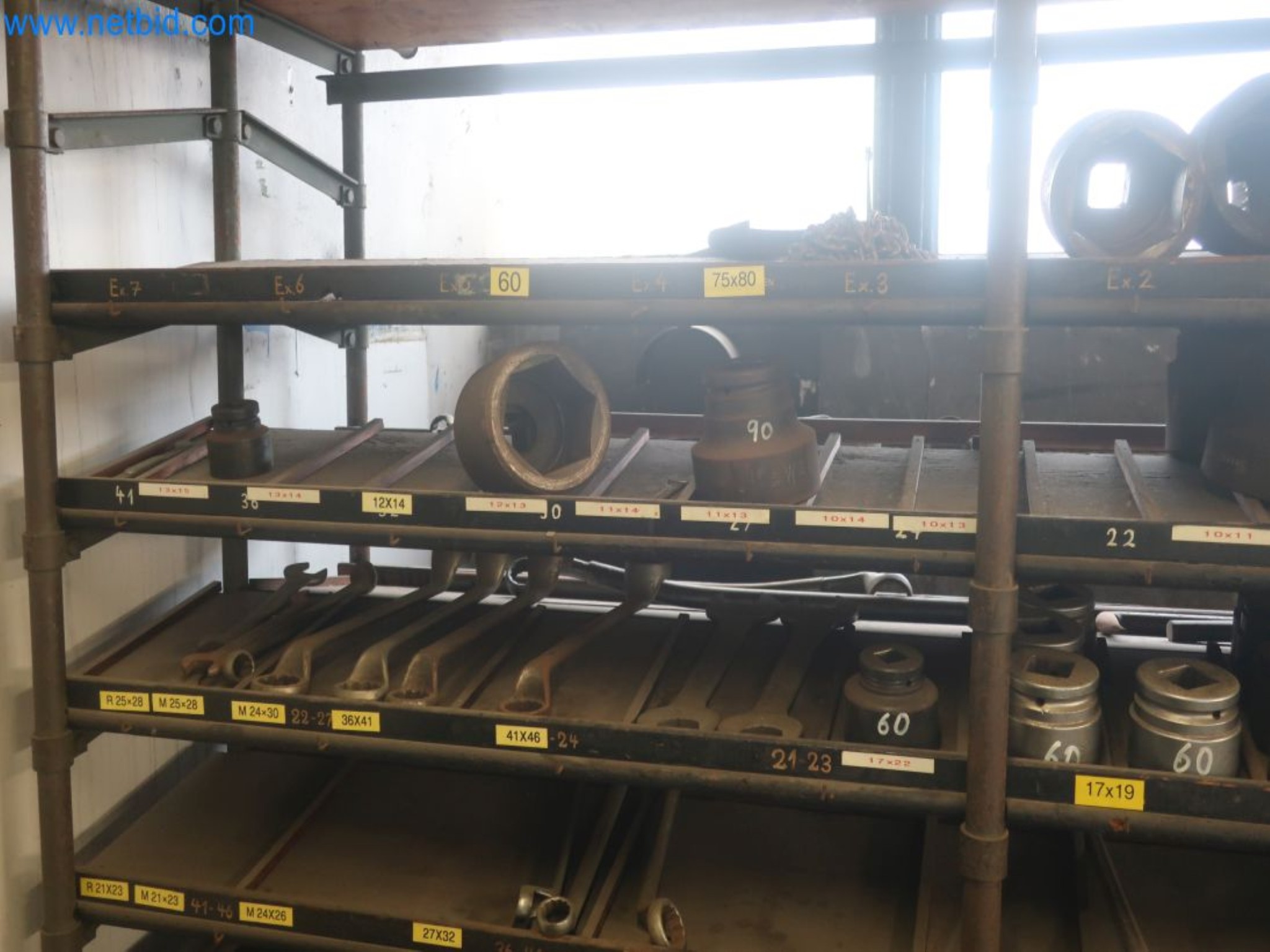 Plants for the production and storage of mineral oil products as well as input and finished products for the production of lubricants-7