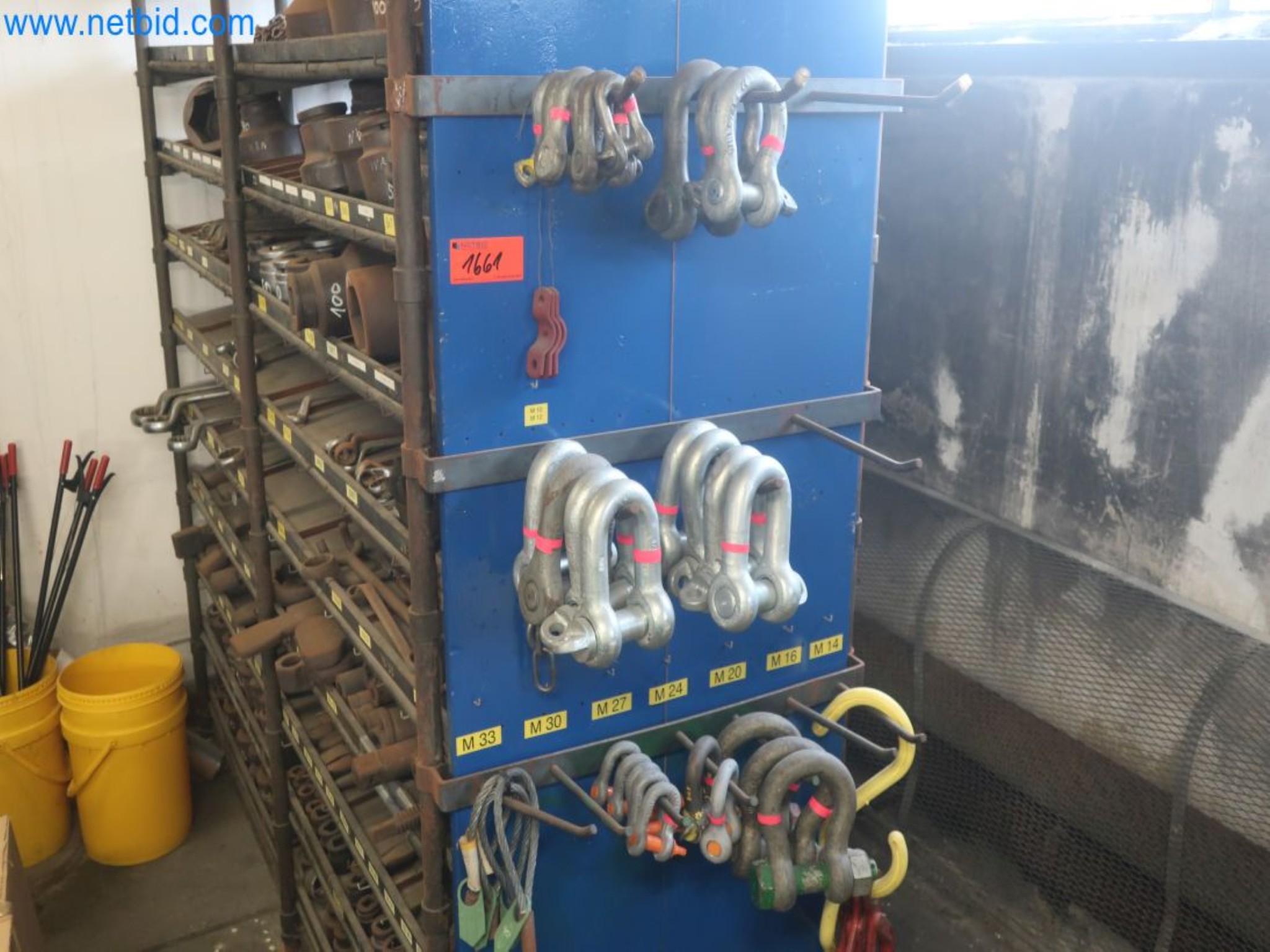 Plants for the production and storage of mineral oil products as well as input and finished products for the production of lubricants-8