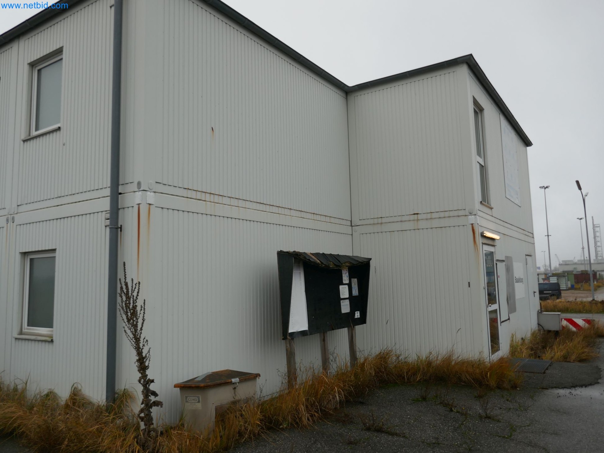 Závody na výrobu a skladování produktů z minerálních olejů, jakož i vstupů a hotových výrobků pro výrobu maziv.-7