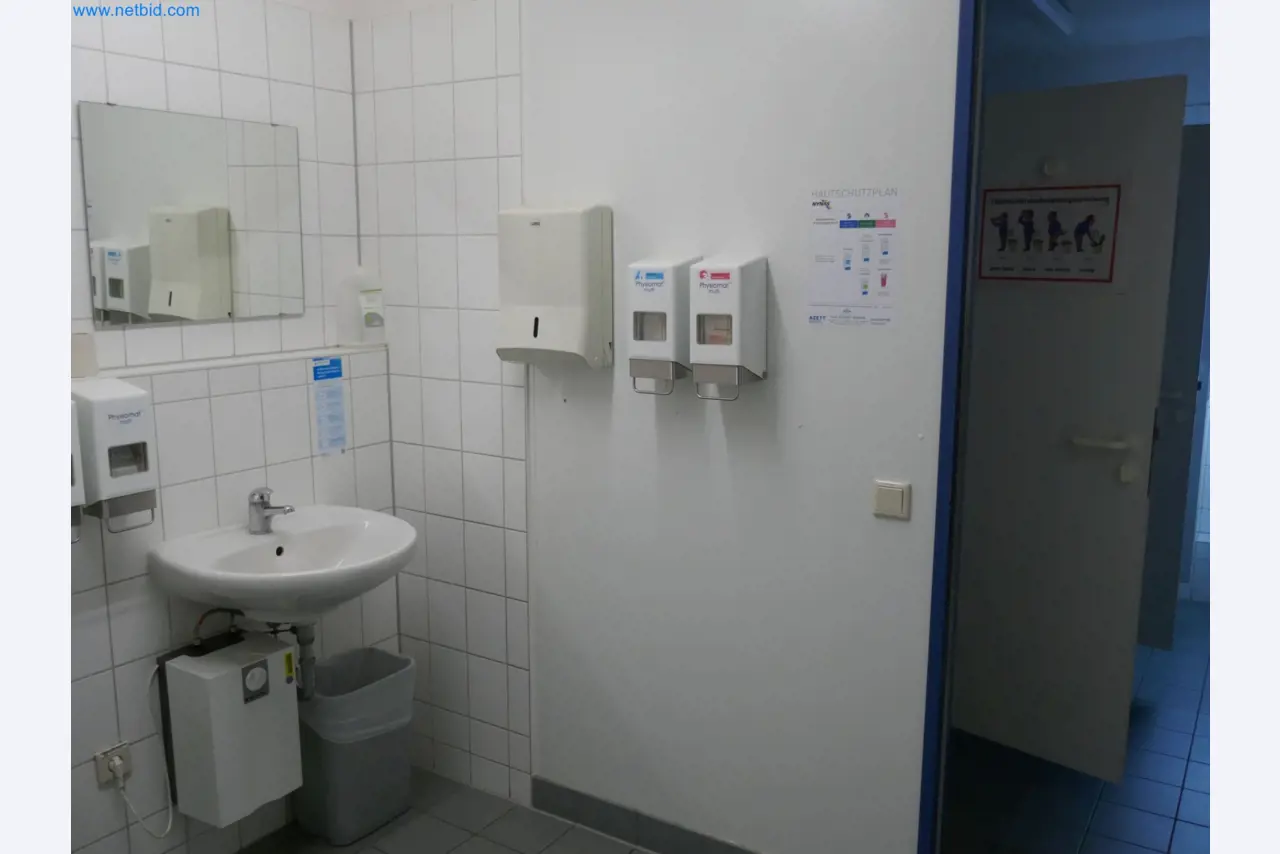 Závody na výrobu a skladování produktů z minerálních olejů, jakož i vstupů a hotových výrobků pro výrobu maziv.-9