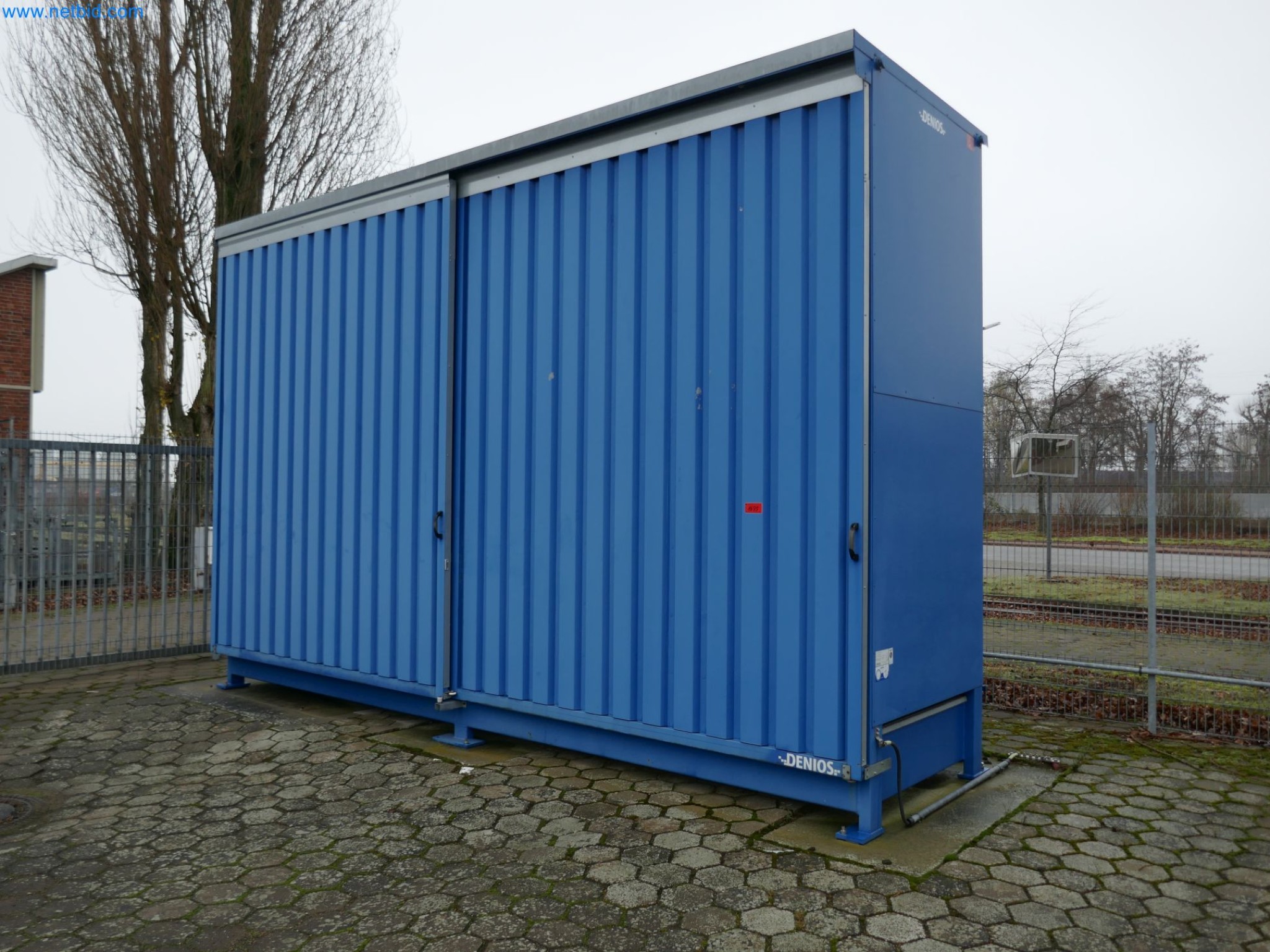 Plants for the production and storage of mineral oil products as well as input and finished products for the production of lubricants-1