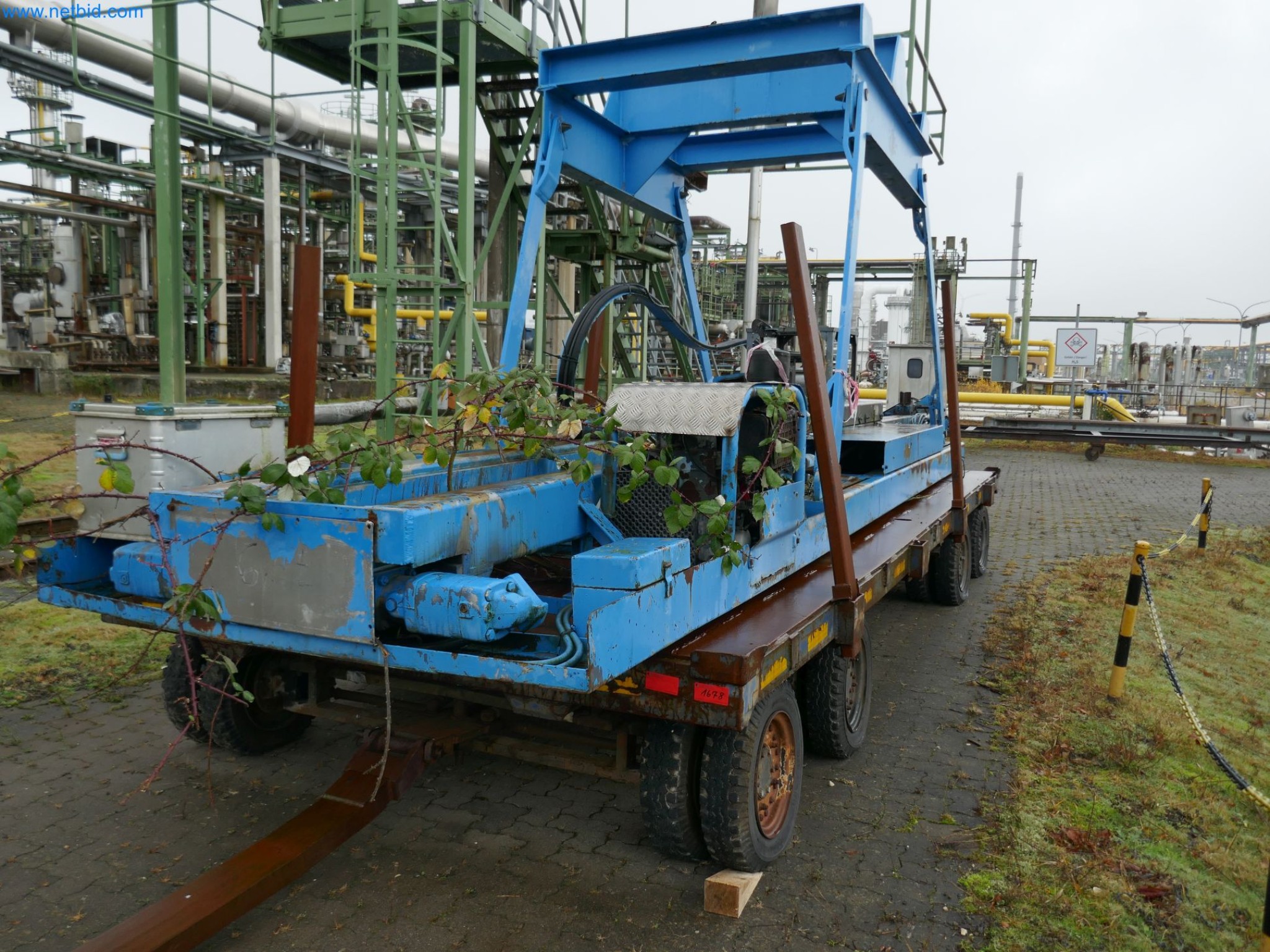 Plants for the production and storage of mineral oil products as well as input and finished products for the production of lubricants-1