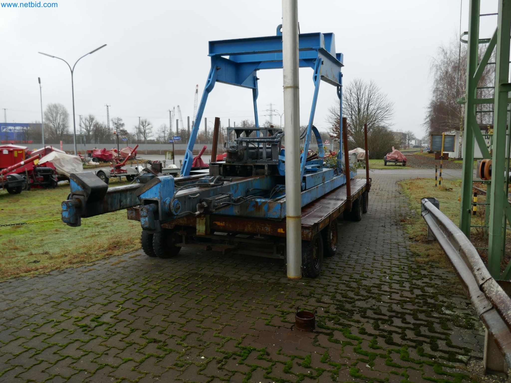 Plants for the production and storage of mineral oil products as well as input and finished products for the production of lubricants-3