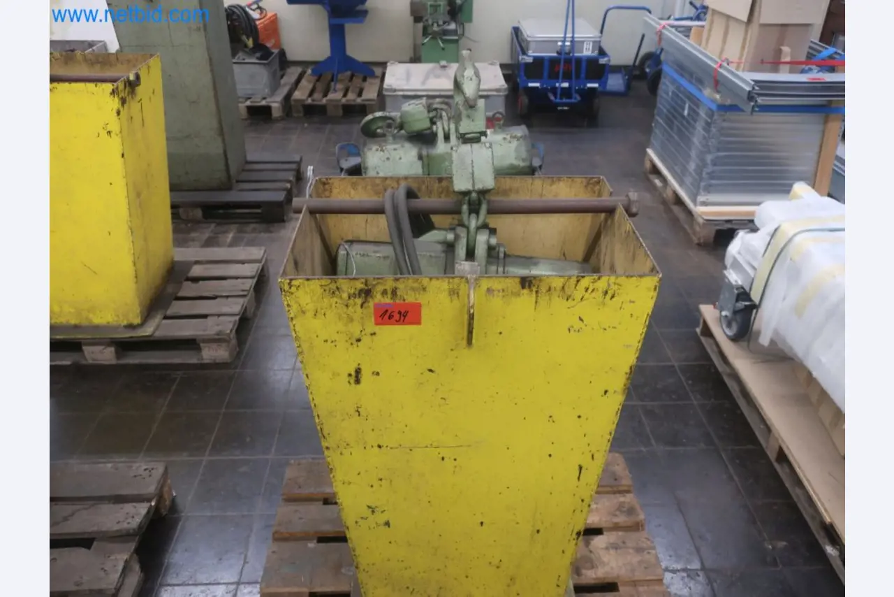 Plants for the production and storage of mineral oil products as well as input and finished products for the production of lubricants-1