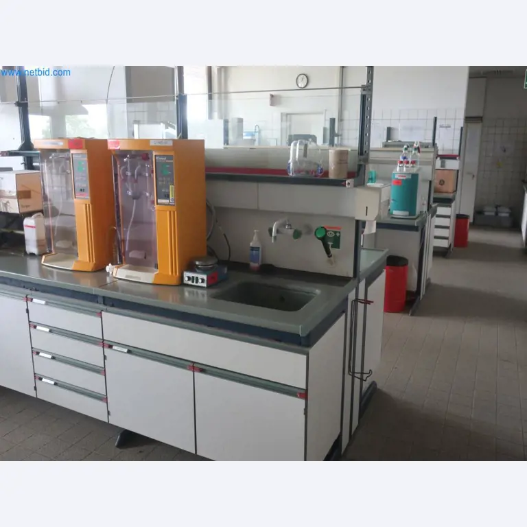 Závody na výrobu a skladování produktů z minerálních olejů, jakož i vstupů a hotových výrobků pro výrobu maziv.-2