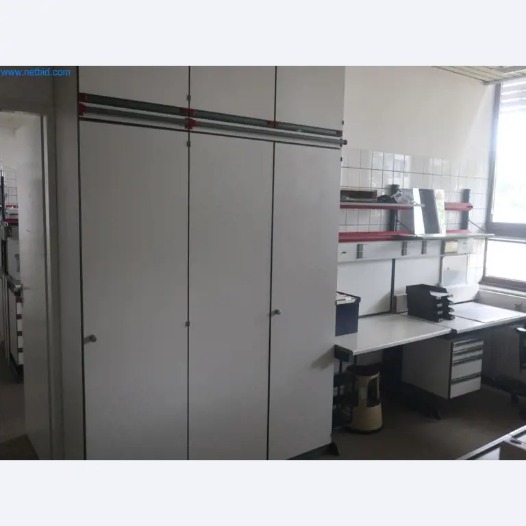 Závody na výrobu a skladování produktů z minerálních olejů, jakož i vstupů a hotových výrobků pro výrobu maziv.-4