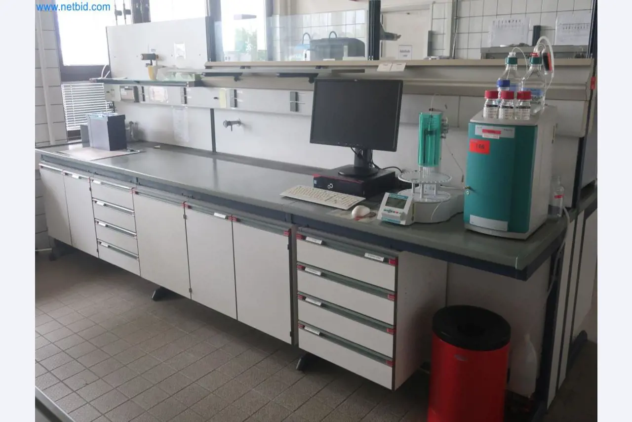 Závody na výrobu a skladování produktů z minerálních olejů, jakož i vstupů a hotových výrobků pro výrobu maziv.-7