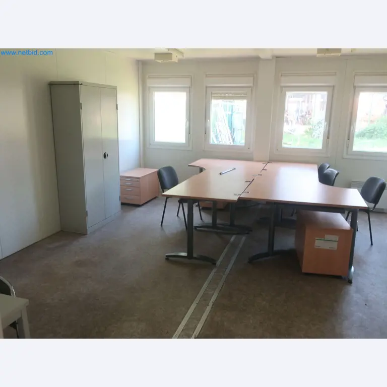 Plantas de producción y almacenamiento de productos derivados del petróleo, así como de insumos y productos acabados para la fabricación de lubricantes.-8