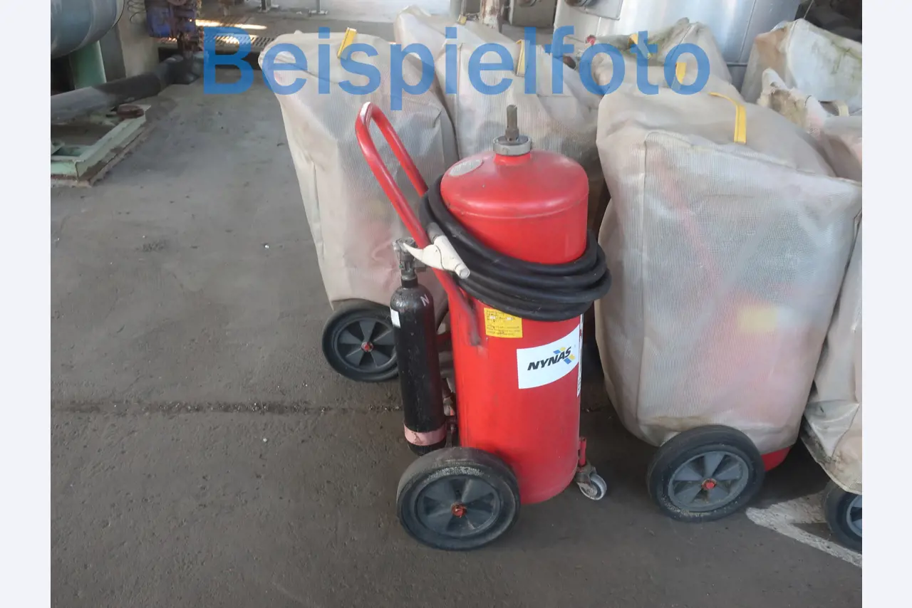 Plants for the production and storage of mineral oil products as well as input and finished products for the production of lubricants-1