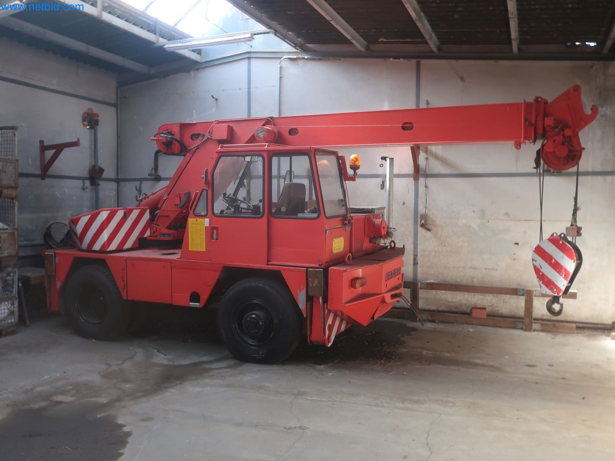 Závody na výrobu a skladování produktů z minerálních olejů, jakož i vstupů a hotových výrobků pro výrobu maziv.-1