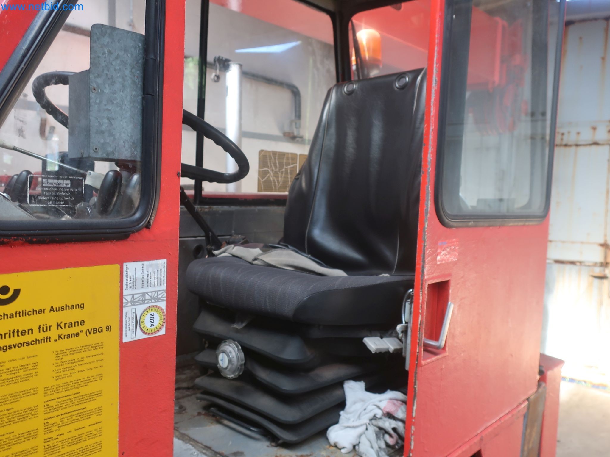 Závody na výrobu a skladování produktů z minerálních olejů, jakož i vstupů a hotových výrobků pro výrobu maziv.-3