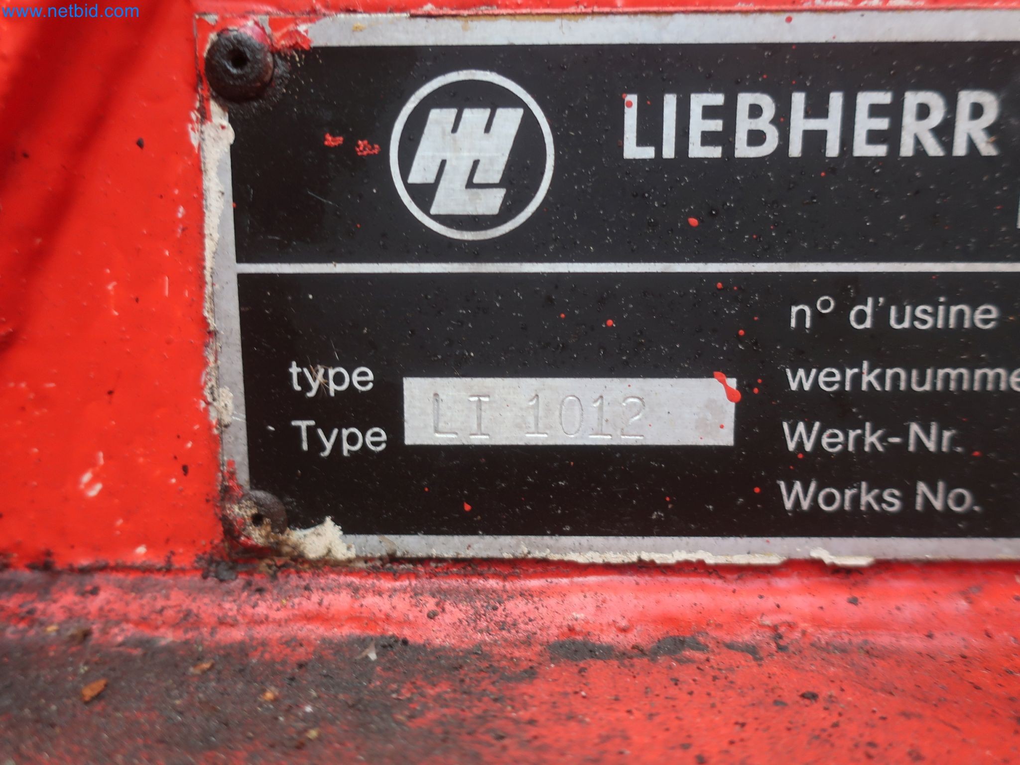 Závody na výrobu a skladování produktů z minerálních olejů, jakož i vstupů a hotových výrobků pro výrobu maziv.-6