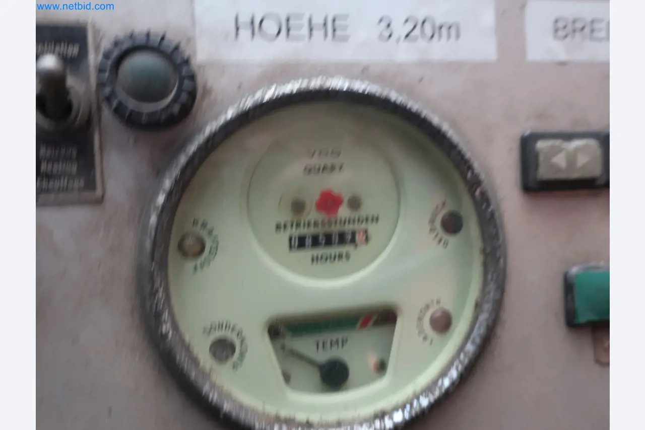 Plantas de producción y almacenamiento de productos derivados del petróleo, así como de insumos y productos acabados para la fabricación de lubricantes.-9