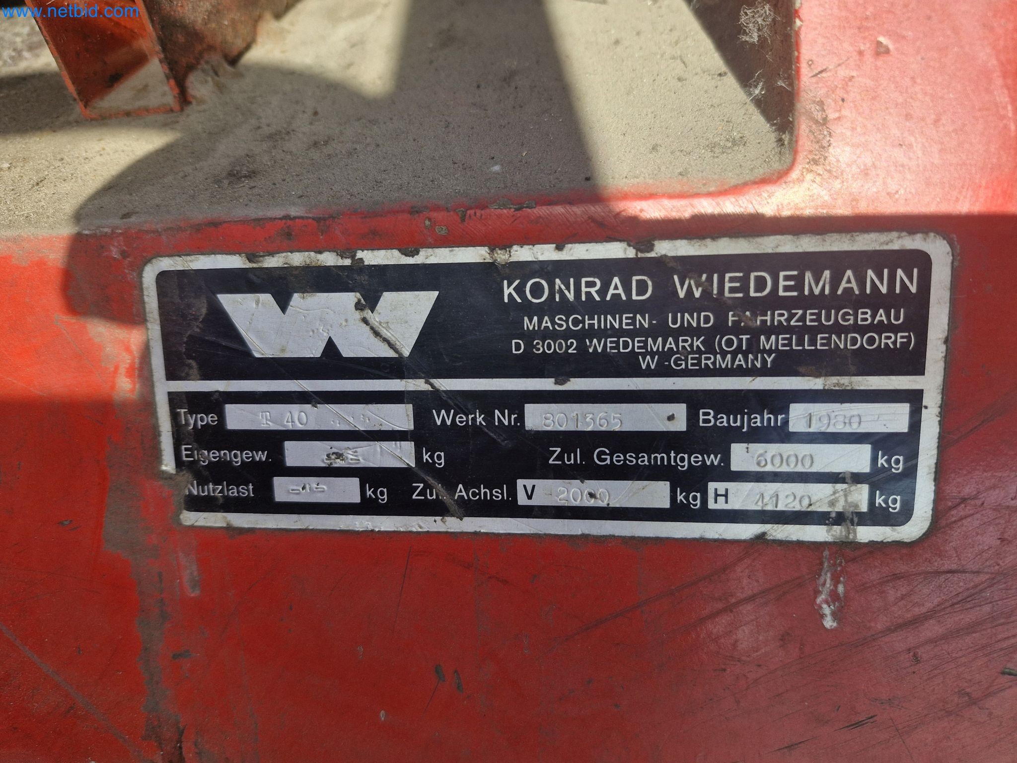 Závody na výrobu a skladování produktů z minerálních olejů, jakož i vstupů a hotových výrobků pro výrobu maziv.-5