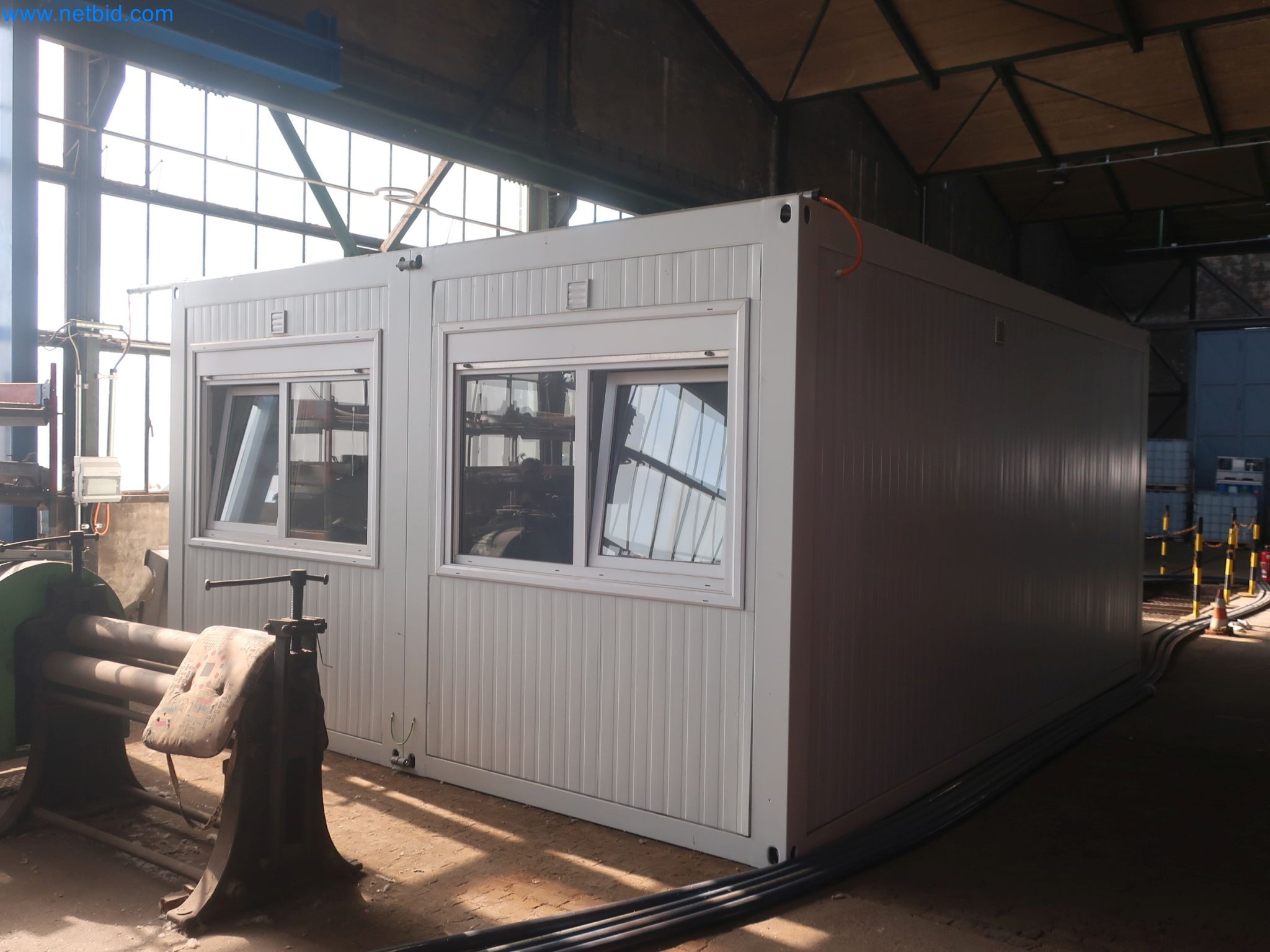 Závody na výrobu a skladování produktů z minerálních olejů, jakož i vstupů a hotových výrobků pro výrobu maziv.-2