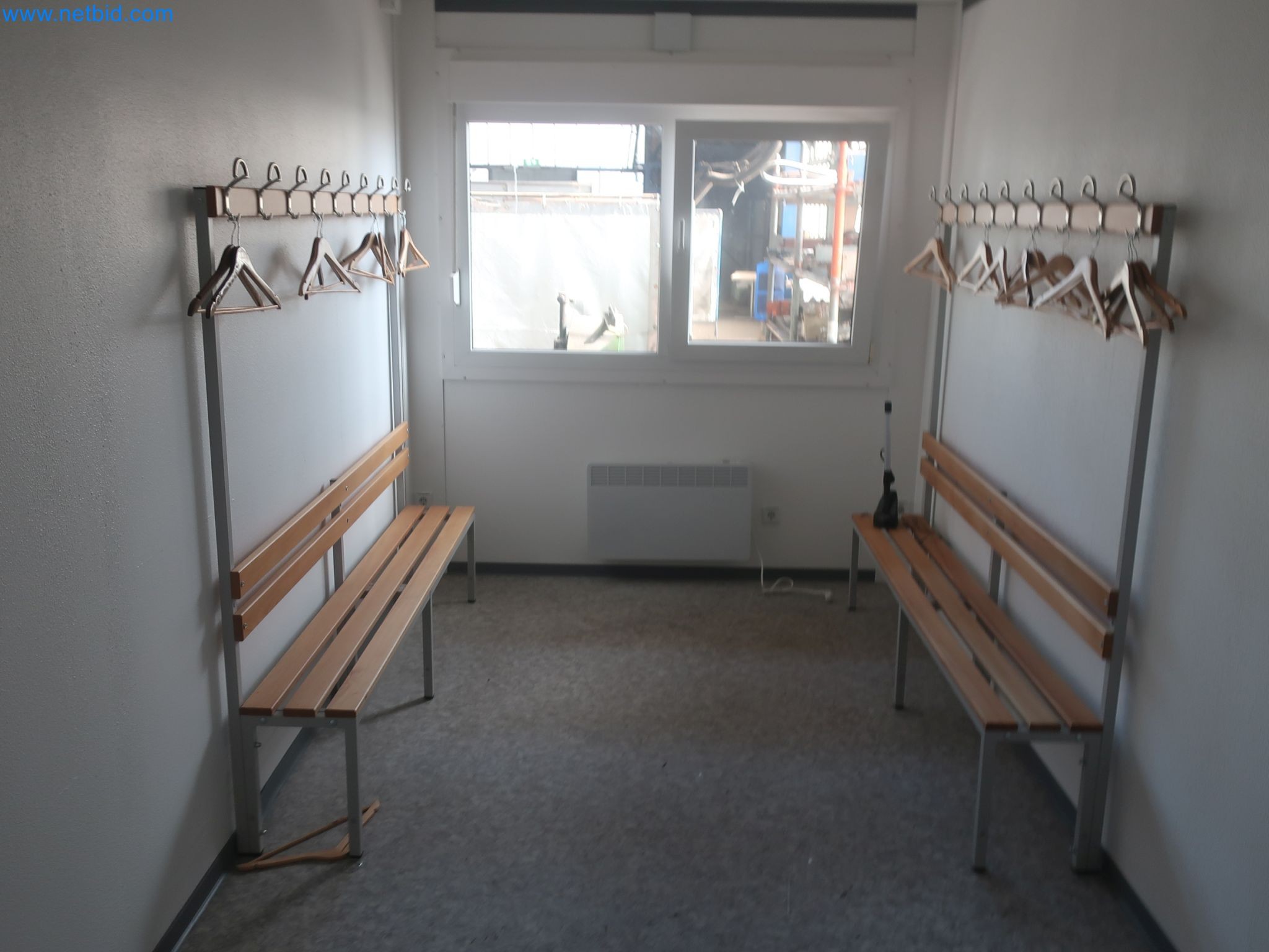 Závody na výrobu a skladování produktů z minerálních olejů, jakož i vstupů a hotových výrobků pro výrobu maziv.-3