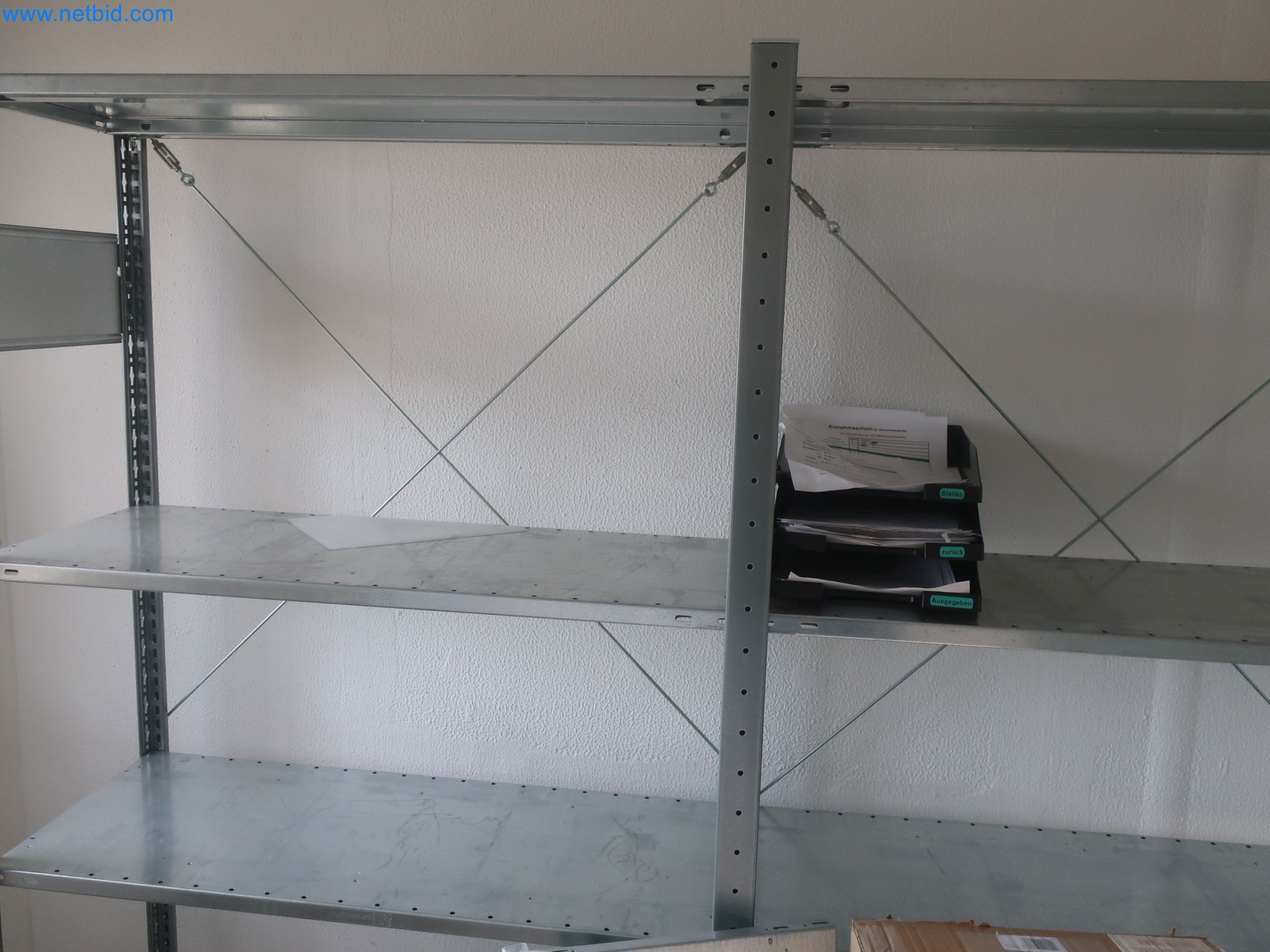 Závody na výrobu a skladování produktů z minerálních olejů, jakož i vstupů a hotových výrobků pro výrobu maziv.-4