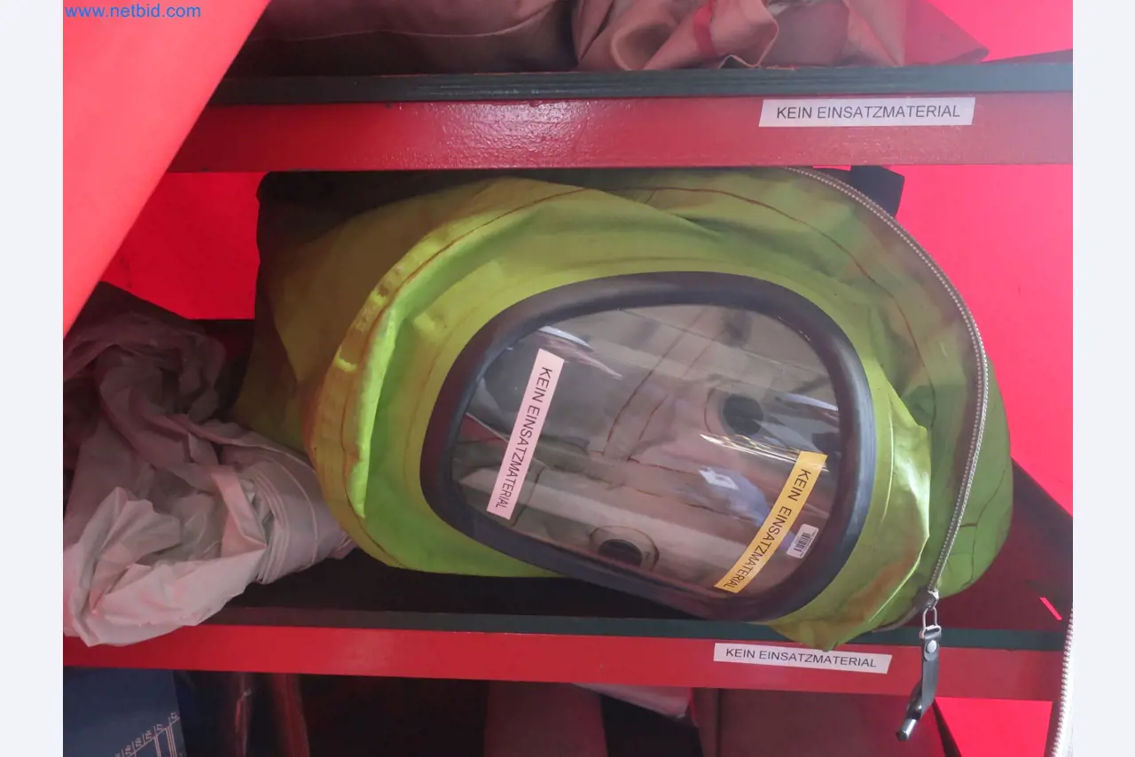 Installations pour la fabrication et le stockage de produits pétroliers ainsi que de produits d'alimentation et de produits finis pour la fabrication de lubrifiants-1