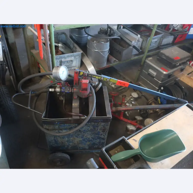 Installations pour la fabrication et le stockage de produits pétroliers ainsi que de produits d'alimentation et de produits finis pour la fabrication de lubrifiants-1