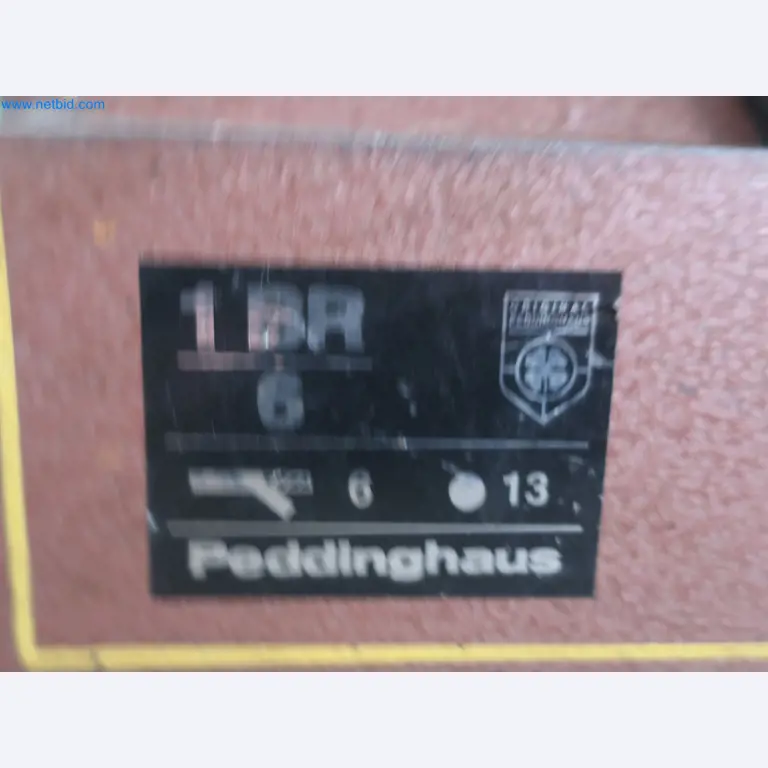 Installations pour la fabrication et le stockage de produits pétroliers ainsi que de produits d'alimentation et de produits finis pour la fabrication de lubrifiants-2