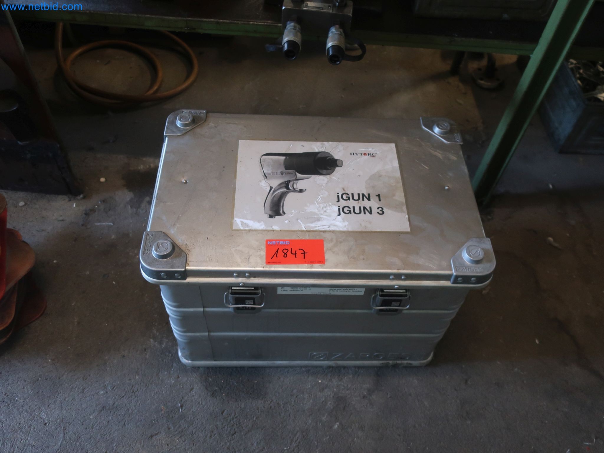 Magazinbestände, Rohöl-/Gas-Öl-/Einsatzpumpen sowie Betriebsausstattung einer Raffinerie-1