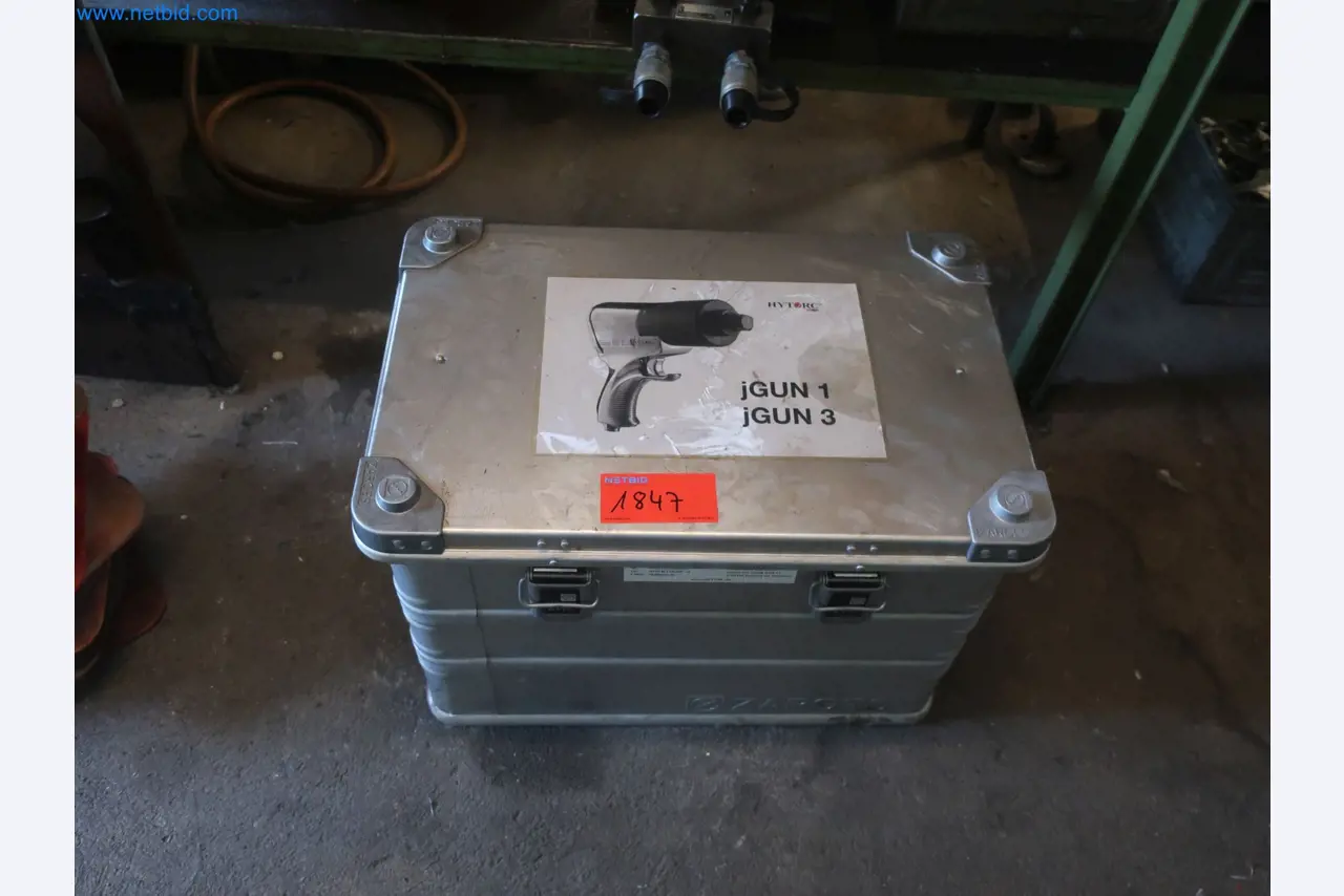 Installations pour la fabrication et le stockage de produits pétroliers ainsi que de produits d'alimentation et de produits finis pour la fabrication de lubrifiants-1