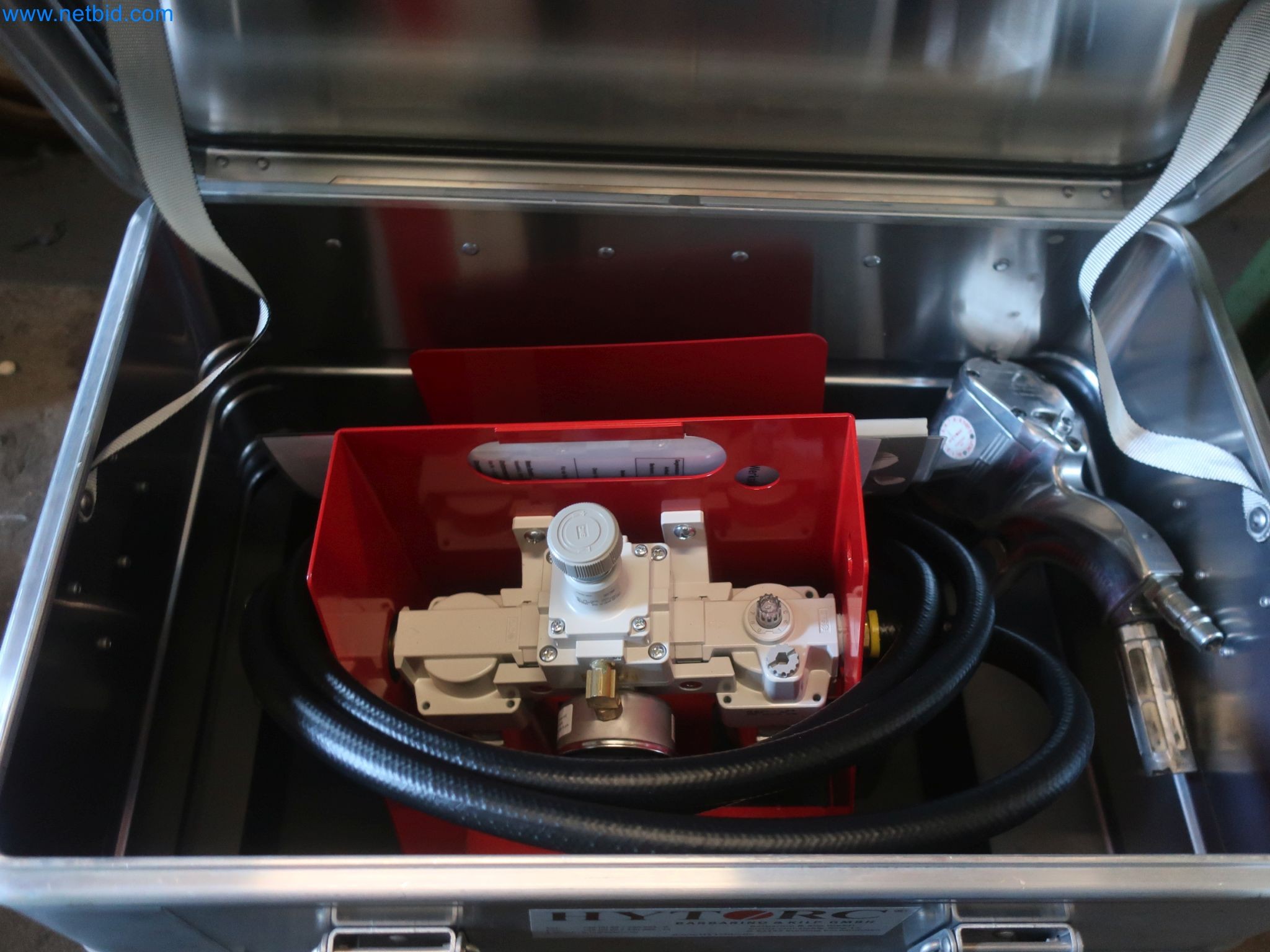 Magazinbestände, Rohöl-/Gas-Öl-/Einsatzpumpen sowie Betriebsausstattung einer Raffinerie-2