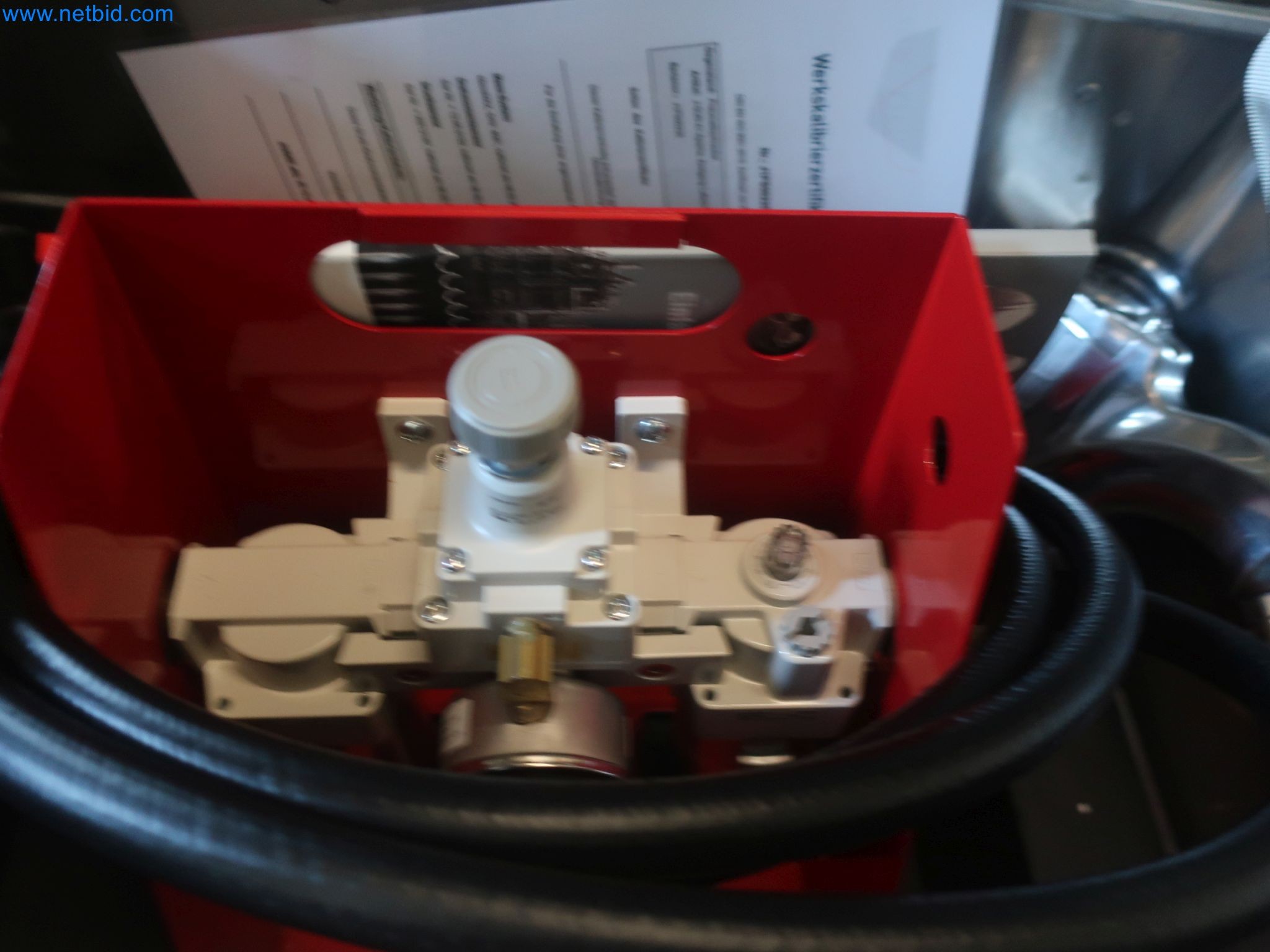 Magazinbestände, Rohöl-/Gas-Öl-/Einsatzpumpen sowie Betriebsausstattung einer Raffinerie-3