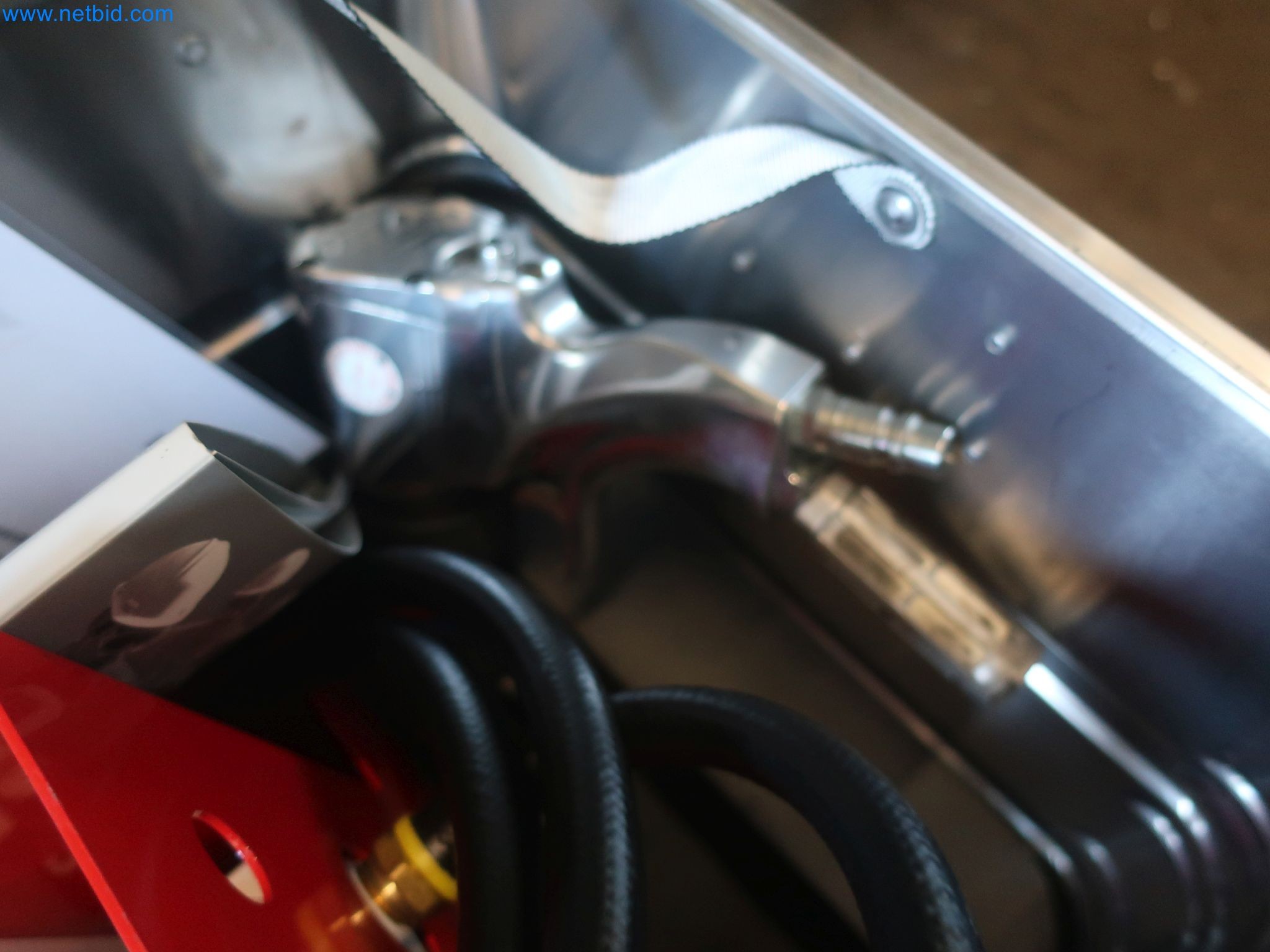 Magazinbestände, Rohöl-/Gas-Öl-/Einsatzpumpen sowie Betriebsausstattung einer Raffinerie-4