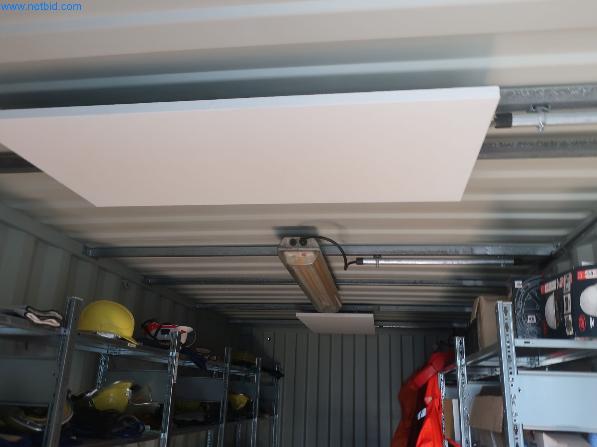 Závody na výrobu a skladování produktů z minerálních olejů, jakož i vstupů a hotových výrobků pro výrobu maziv.-7