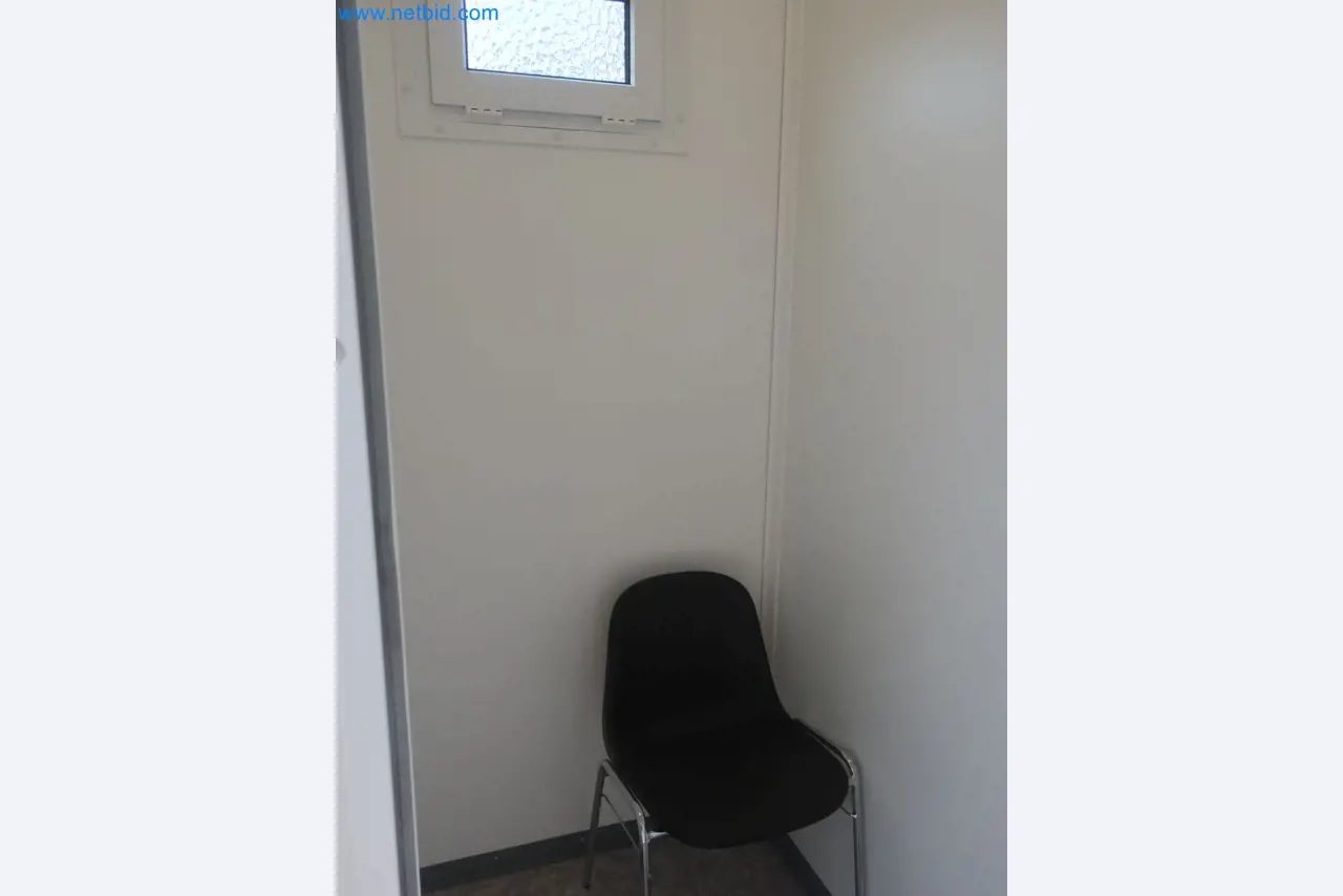 Závody na výrobu a skladování produktů z minerálních olejů, jakož i vstupů a hotových výrobků pro výrobu maziv.-4